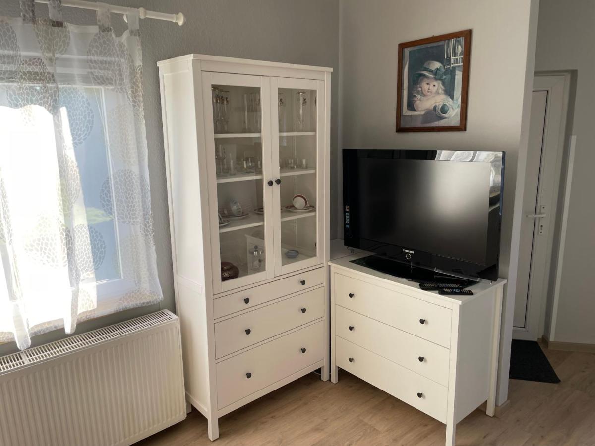 Schoener Ferienbungalow Umgeben Von Natur Und Nicht Weit Zur Ostsee Neubukow Kültér fotó